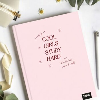 Tegude Kalender märkmik 26/27 cool girls study hard