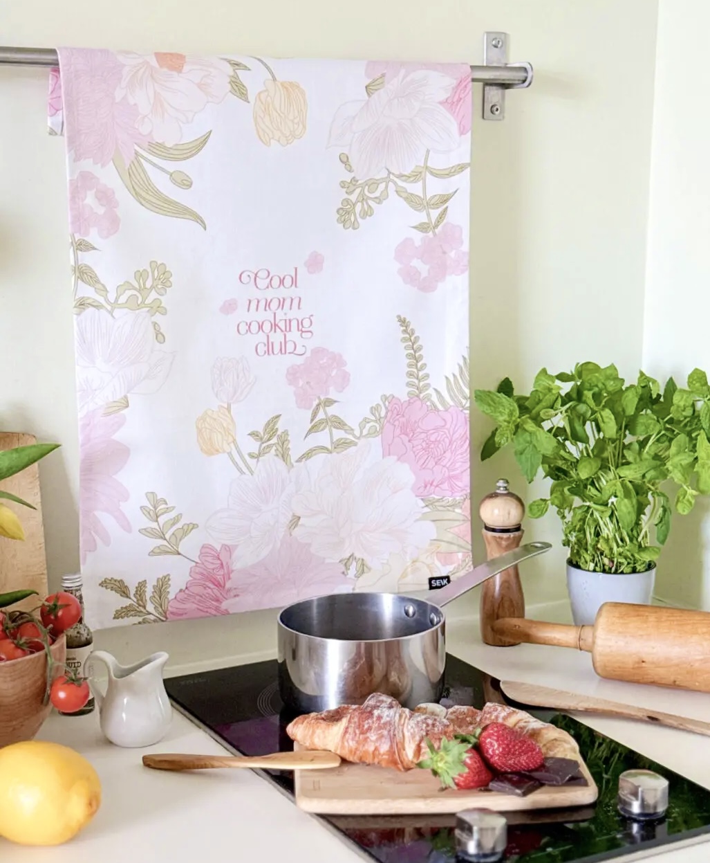 köögirätik - cool mom cooking club