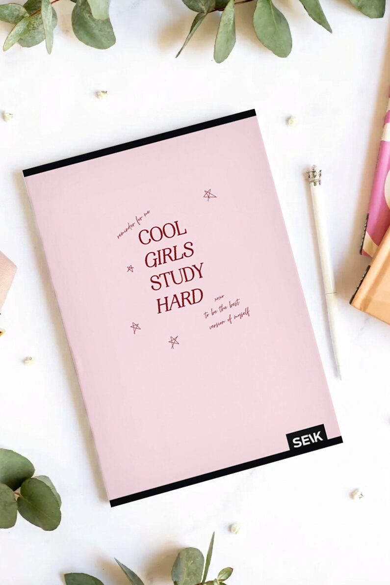 A5 ruuduline vihik (36 lehte) - cool girls study hard