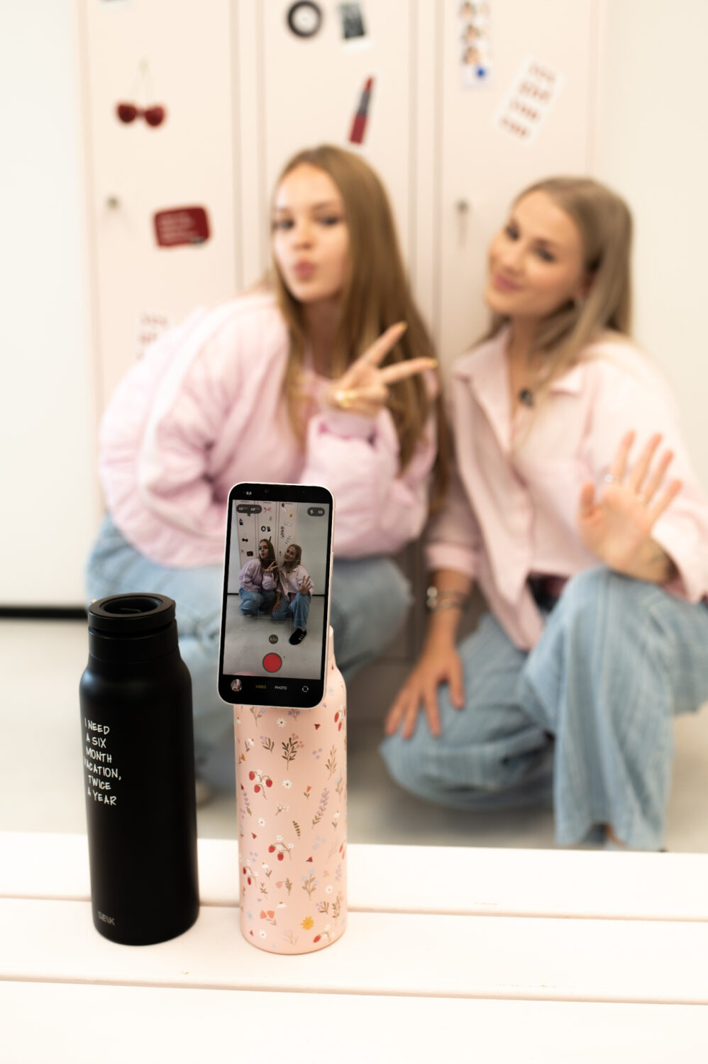 Kaks ühes termospudel magnetilise telefonihoidikuga – Maasikad (700 ml) - Pilt 5
